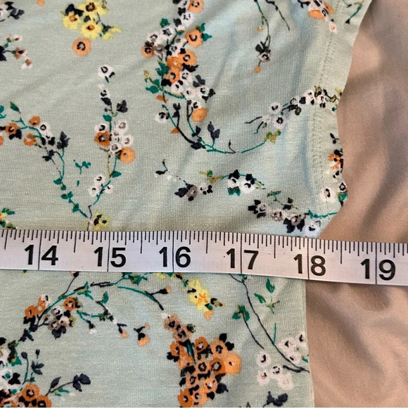 Ann Taylor LOFT Outlet Women’s SP Mint Green Ditsy Floral Flutter Sleeve Top - Picture 7 of 8